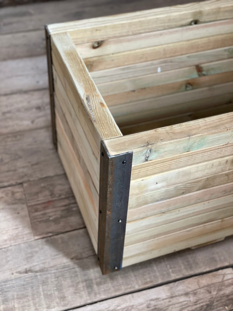 Fawley Timber and Steel Planter