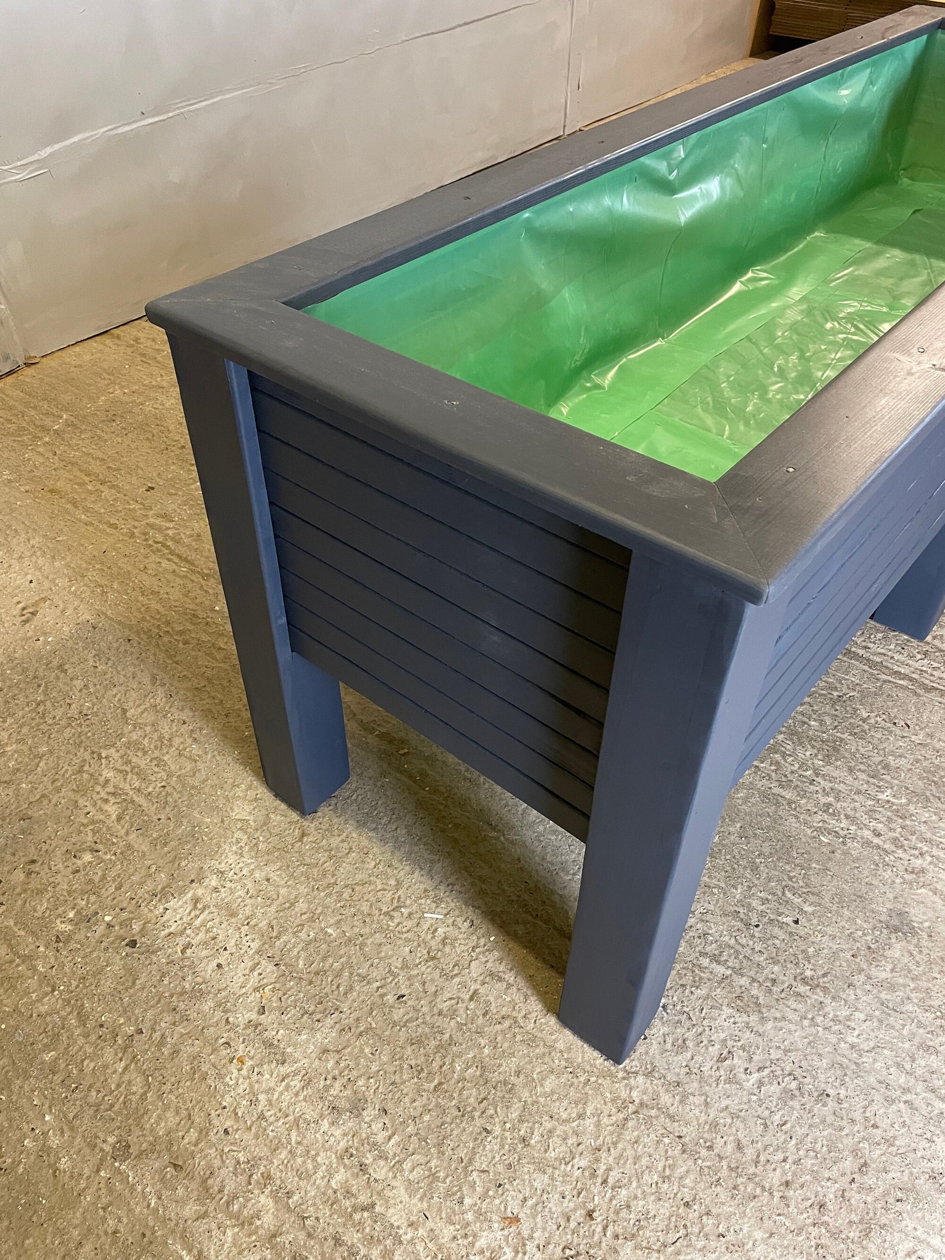 Heavy Duty Harpsden Raised Wooden Planter Trough Fully lined, Garden, Vegatables, Flower, Patio, Screening